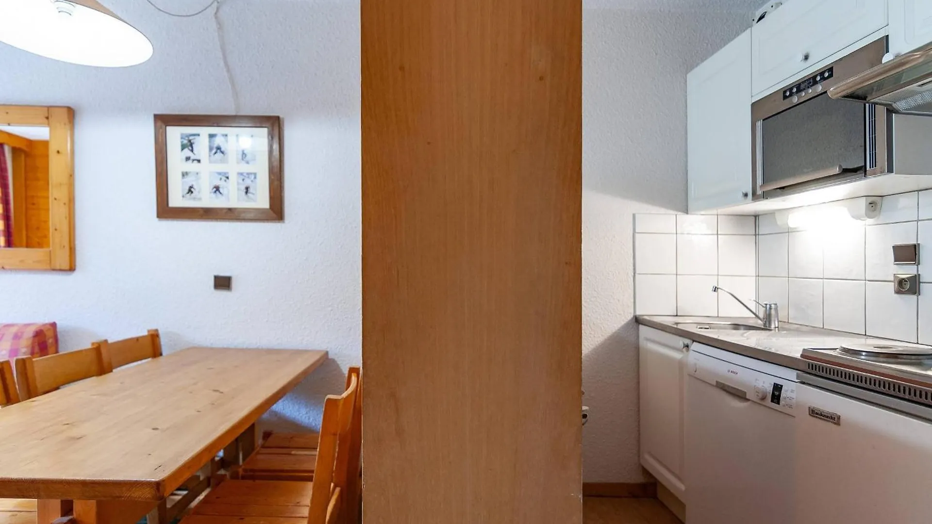 Appartement Avec Balcon, Proche Des Pistes Et Commerces - Fr-1-355-203 Les Allues 0*,